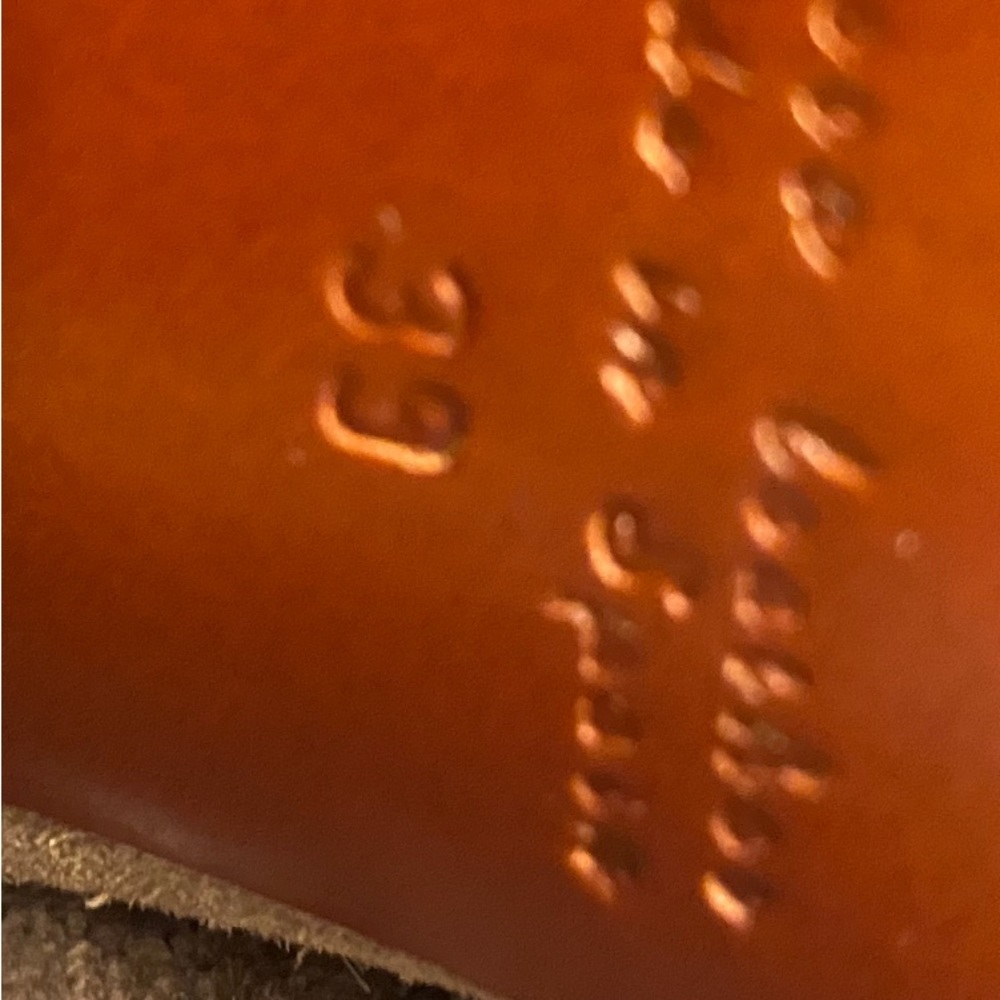 CHIE vintage suede boots. - Picture 11 of 11
